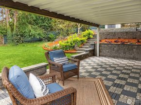 12211 SE 63rd Place, Bellevue WA 98006