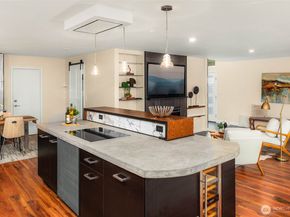 12211 SE 63rd Place, Bellevue WA 98006
