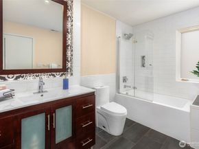 12211 SE 63rd Place, Bellevue WA 98006