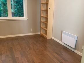 10060 NE Springwood Lane, Bainbridge Island WA 98110