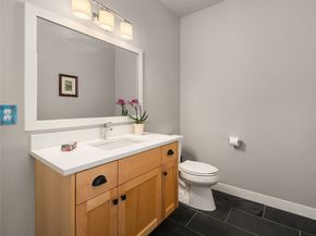 10060 NE Springwood Lane, Bainbridge Island WA 98110