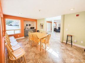 15335 Sunwood Blvd C102, Tukwila WA 98188