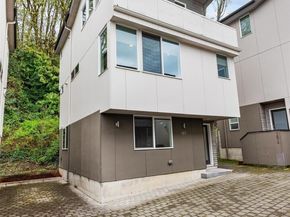 3812 22nd Avenue SW, Seattle WA 98106