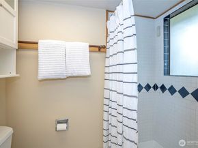 5501 NW Glenn Firs Lane, Silverdale WA 98383