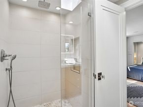 2134 Waverly Place N 303, Seattle WA 98109