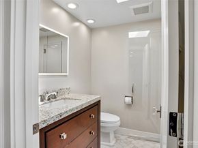 2134 Waverly Place N 303, Seattle WA 98109