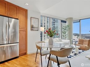 10650 NE 9th Place 1527, Bellevue WA 98004