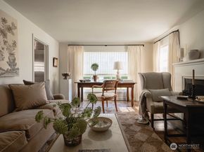 2307 McGilvra Boulevard E, Seattle WA 98112