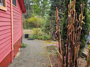 9345 NE Seaview Avenue, Indianola WA 98342