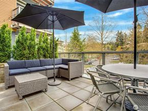 11415 Slater Avenue NE 310, Kirkland WA 98033