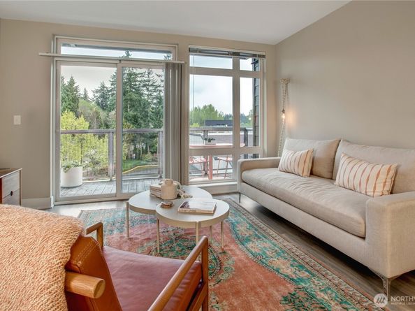 11415 Slater Avenue NE 310, Kirkland WA 98033