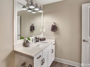 11415 Slater Avenue NE 310, Kirkland WA 98033