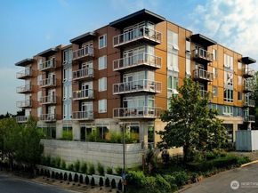 11415 Slater Avenue NE 310, Kirkland WA 98033