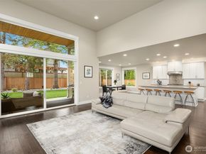 1435 242nd Place SE, Bothell WA 98021