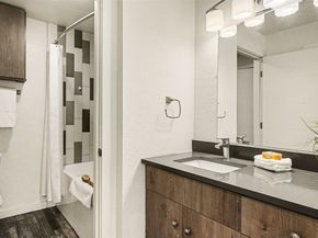 830 Kirkland Way 202, Kirkland WA 98033
