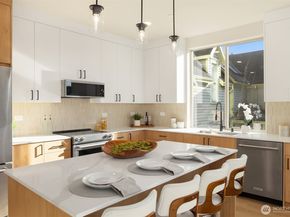 5718 14th Avenue NW, Seattle WA 98107