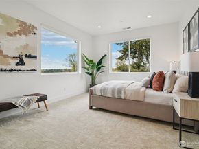 13643 SE 10th Street SE, Bellevue WA 98005