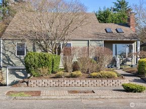5720 59th Avenue NE, Seattle WA 98105