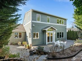 5720 59th Avenue NE, Seattle WA 98105