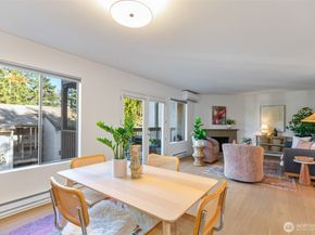 10419 NE 32nd Place E204, Bellevue WA 98004