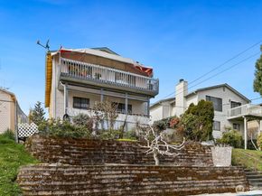 5233 33rd Avenue S, Seattle WA 98118