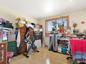 5233 33rd Avenue S, Seattle WA 98118