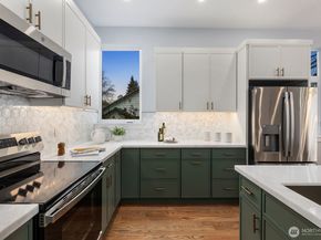 4559 34th Avenue S, Seattle WA 98118
