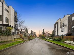 4559 34th Avenue S, Seattle WA 98118