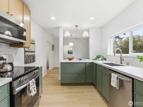 9601 12th Avenue NW, Seattle WA 98117