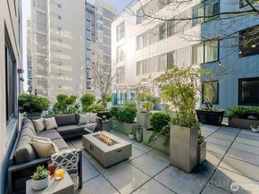 76 Cedar Street 303, Seattle WA 98121