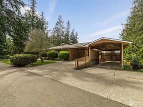 8957 188th Street SW, Edmonds WA 98026