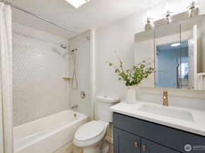 2100 3rd Avenue 1804, Seattle WA 98121