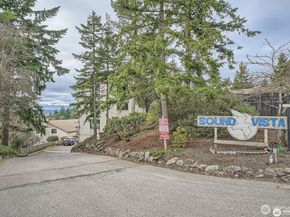 13235 12th Avenue SW 522, Burien WA 98146