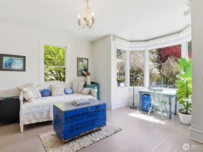 10472 NE Sunrise Bluff Lane, Bainbridge Island WA 98110