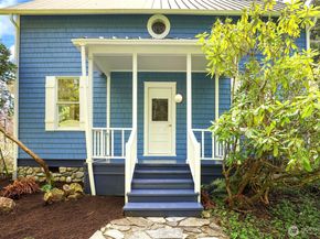 10472 NE Sunrise Bluff Lane, Bainbridge Island WA 98110