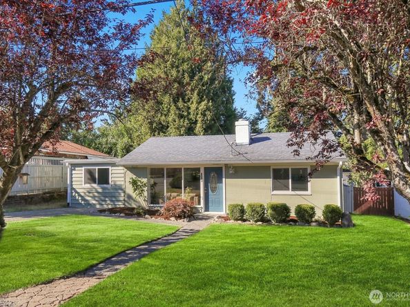 3328 NE 6th Street, Renton WA 98056