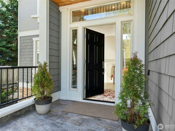 7003 117th Place NE, Kirkland WA 98033