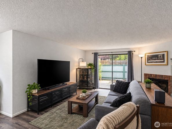 1721 SW 318th Place 48A, Federal Way WA 98023