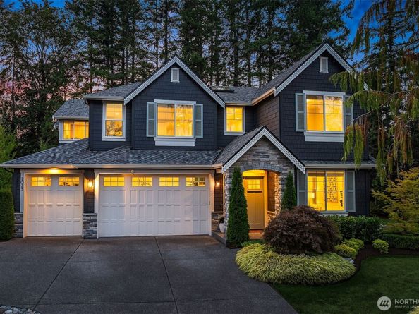 2025 211th Avenue NE, Sammamish WA 98074