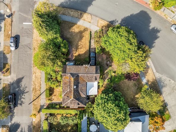 5003 NE 41st Street, Seattle WA 98105