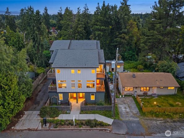 18309 11TH Avenue NE B, Shoreline WA 98155