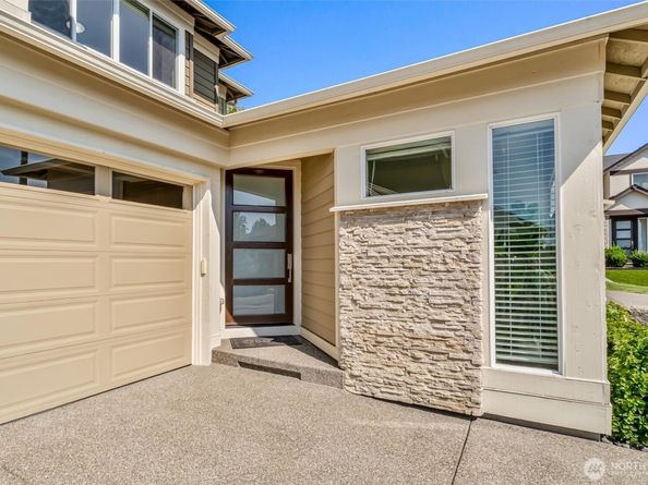 4033 168th Place SE, Bothell WA 98012