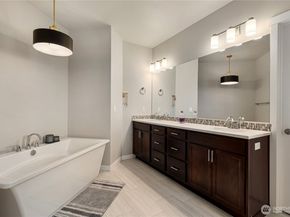 11215 Monarch Ridge Avenue NW, Silverdale WA 98383
