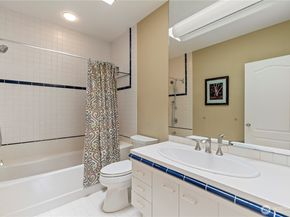 5601 W Mercer Way, Mercer Island WA 98040