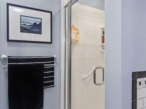 1532 NW 195th Street 1, Shoreline WA 98177