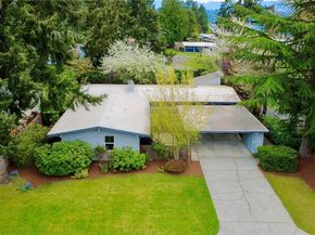 634 167th Avenue NE, Bellevue WA 98008