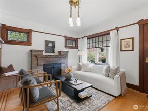715 N 48th Street, Seattle WA 98103