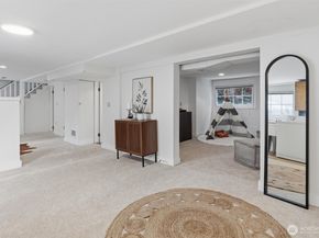 715 N 48th Street, Seattle WA 98103