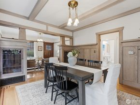715 N 48th Street, Seattle WA 98103