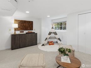 715 N 48th Street, Seattle WA 98103